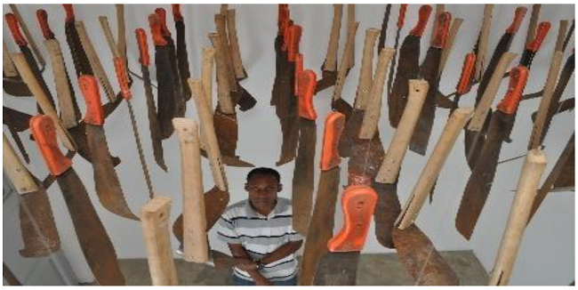 Bamba, martillo y refilón. Fotografía Bernardo Peña (2012)