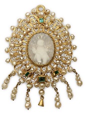 Medallón-relicario de
filigrana, c. 1700-1725. 