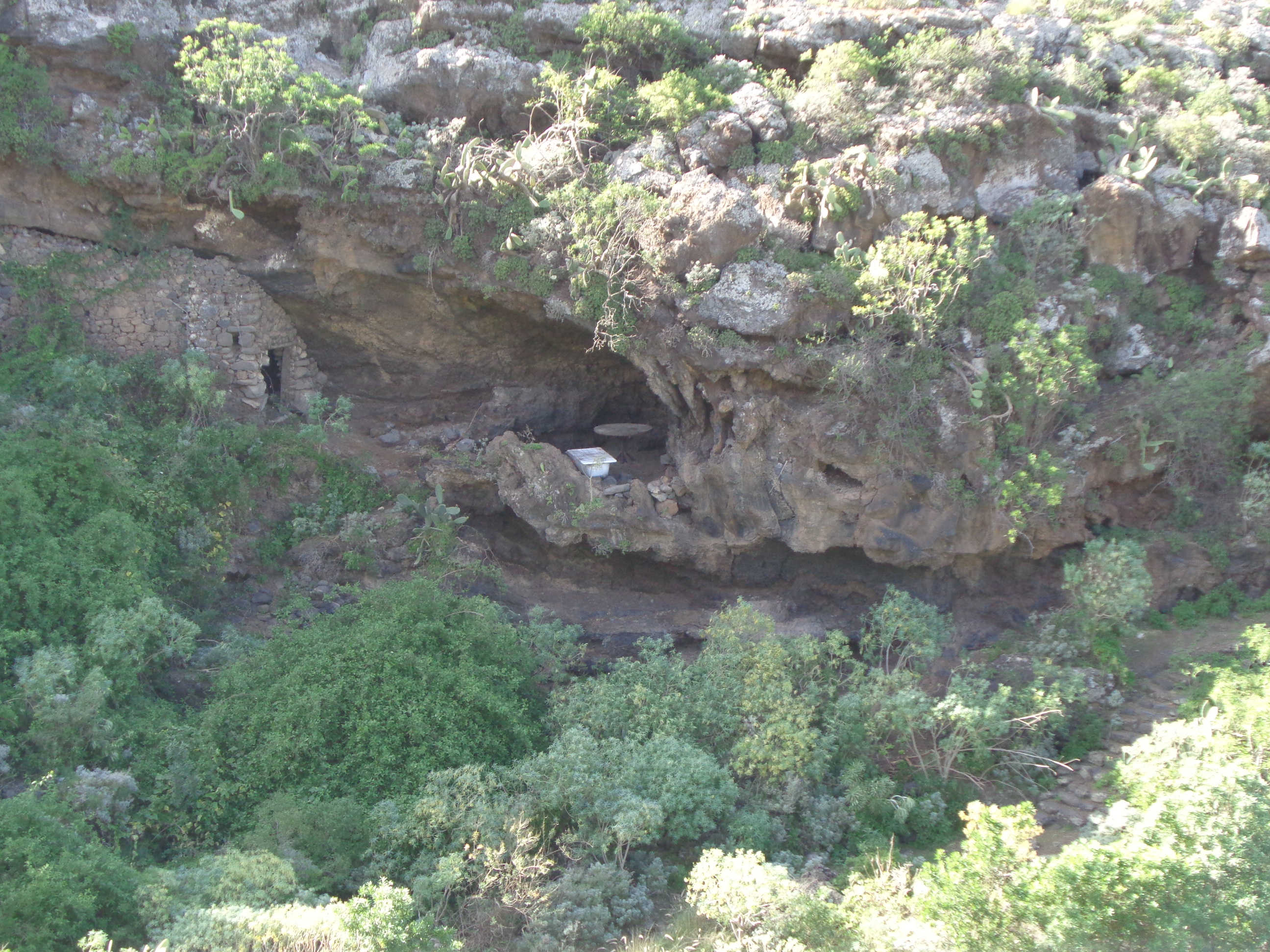 Cueva de Cho Matilde, barranco de La Goleta, Bajamar.