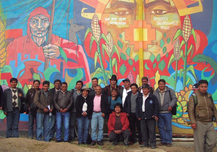 Universidad para movilizar las sabidurías. Universidad indígena boliviana Aymara Tupak Katari, Bolivia.