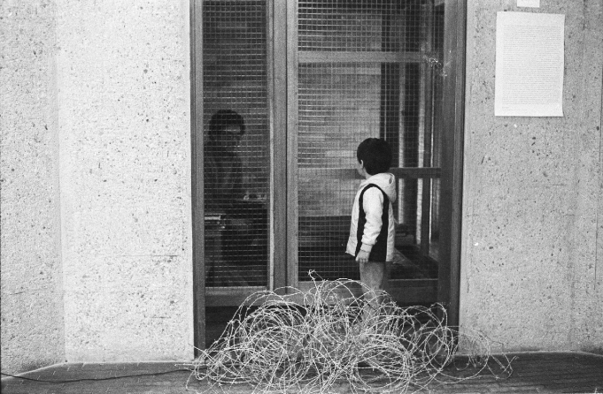 Imagen 2. Trampa. (Fernando Cepeda, 1980). VI Saln Atenas, Museo de Arte Moderno, Bogot. Fotografa de Oscar Monsalve (Bogot, 1980).