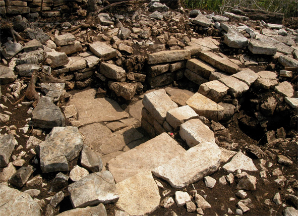 Acceso del ba&ntilde;o de vapor de El Higo.