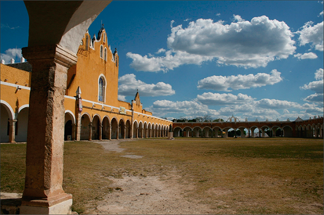 Iglesia y convento de Izamal.