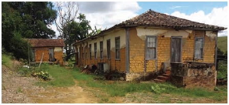 Sede da Fazenda Contendas, nas cercanias de Emboadas,
distrito da cidade colonial S&atilde;o Jo&atilde;o del-Rei,
Minas Gerais, Brasil
