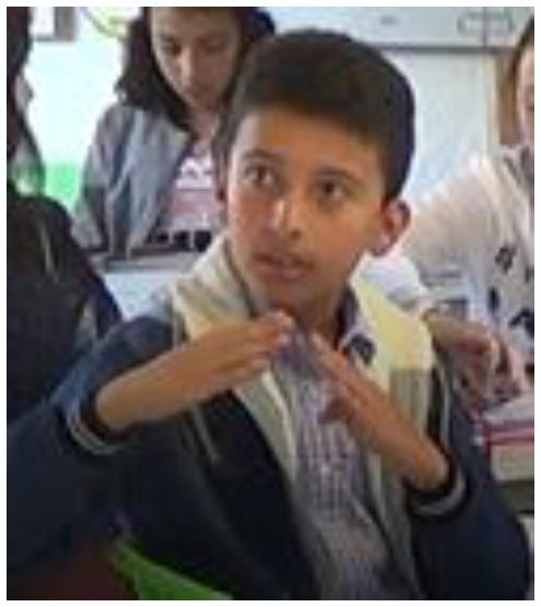 Gesto 2 de Nicol&aacute;s