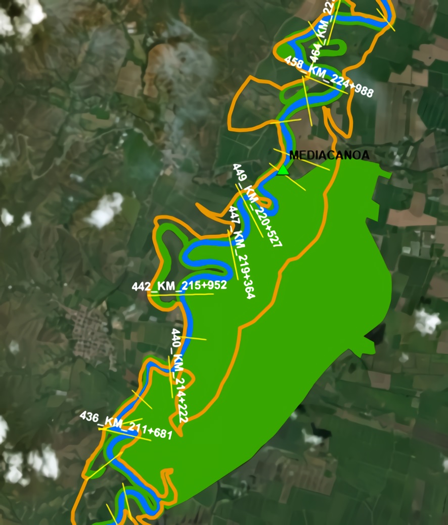 Delimitation of the ecosystem and geomorphological component: orange polygon (geomorphological component) - green area (ecosystem component).