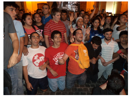 Activistas pro-vida en el 29&ordm; Encuentro Nacional de Mujeres. Salta, 12 de Octubre de 2014.