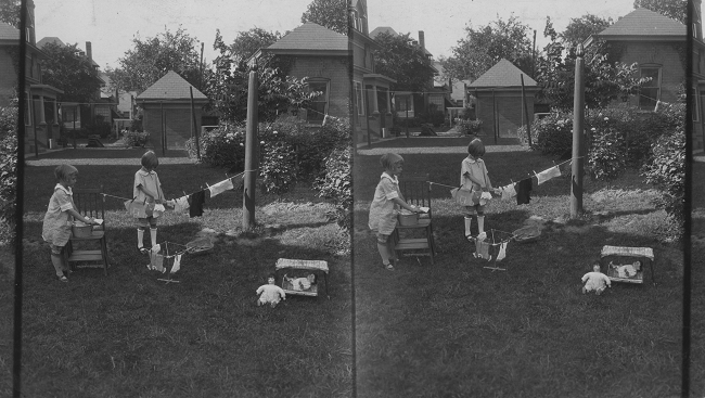 Wash Day. Pennsylvania. V. J. Stanton. Keystone-Mast
Collection, UCR/California Museum of Photography, University of California at
Riverside. Impresi&oacute;n fotogr&aacute;fica
7,18 &times; 4,18 pulgadas. 1927. Registro 1996.0009.21300.