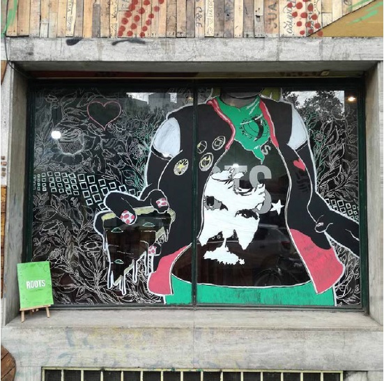 Mural en la fachada de pizzer&iacute;a Roots, diagonal 73 y 56, La Plata, 2017.