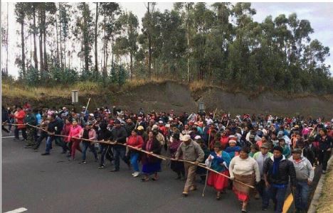 Jorge Mart&iacute;n, Ecuador: Levantamiento obrero-campesino, el Gobierno abandona la capital.