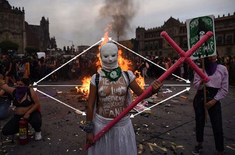 Identificaci&oacute;n de ortocentros de los tri&aacute;ngulos que integran el rombo central y composicional en la fotograf&iacute;a de V. Razo.