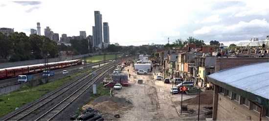 El barrio de Retiro y San Nicolás, las vías del ferrocarril y la Villa 31 