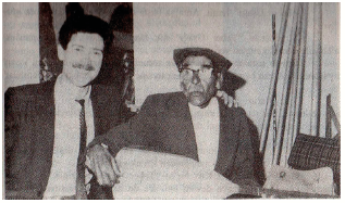 Turkish folk music singer Sumer Ezgu & Muharrem Ertaş