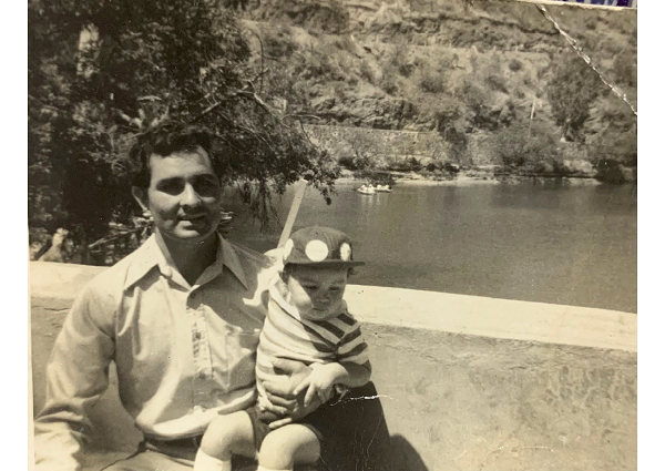 Javier Rodr�guez con su hijo Javier, quien es recordado por Silvia Valdez como un padre y esposo muy amoroso y responsable