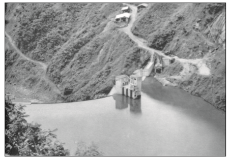 Represa de Bajo Anchicayá, 1955. Biblioteca Departamental Jorge Garcés Borrero, Cali.
