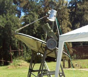 Calor&iacute;metro en el &aacute;rea focal del disco parab&oacute;lico.