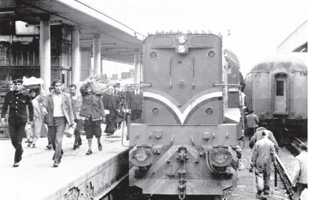 ESTACI&Oacute;N CENTRAL DE EL CAIRO EN 1975.