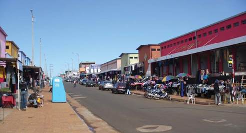  Nuevo barrio comercial, Encarnaci&oacute;n, 2010.