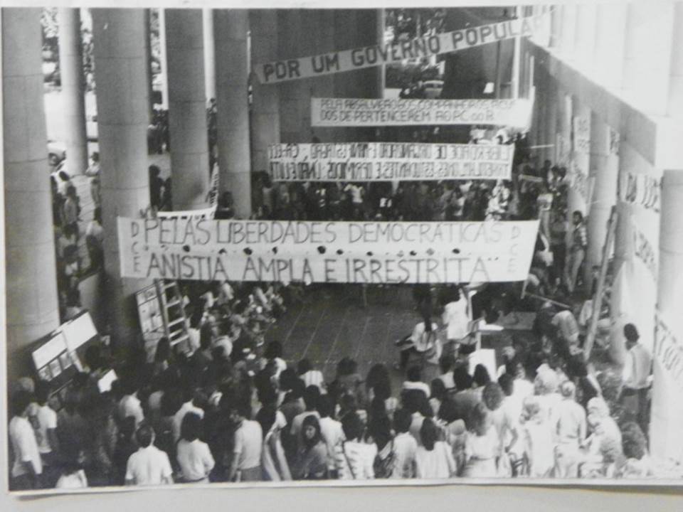Ato público pela anistia na PUC/RJ. Rio de Janeiro, 28
de março de 1978.