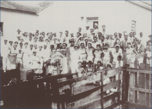 Samba-enredo - A Escrava
Isaura 

Desfile da Nenê da Vila Matilde,
1962.