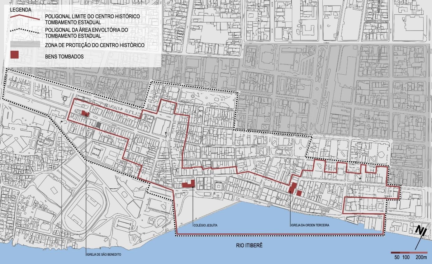 Mapa da poligonal do centro histrico de Paranagu tombado em mbito estadual em 1990 e do permetro da respectiva rea envoltria