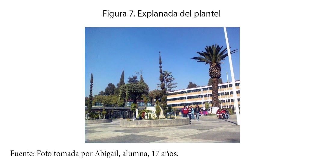 Explanada del plantel