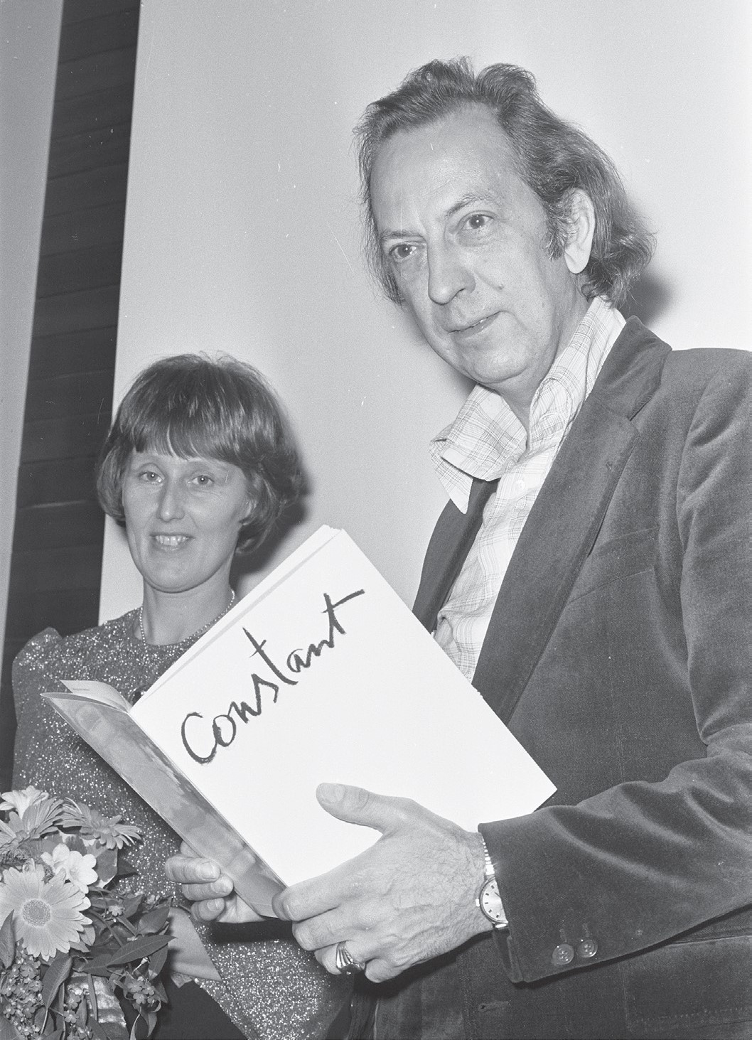 Fotografía de Constant en 1974.