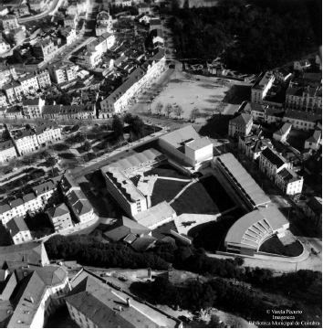 Foto aérea das instalações
académicas. Foto de Varela Pècurto. Fonte: Imagoteca da Câmara Municipal de
Coimbra.