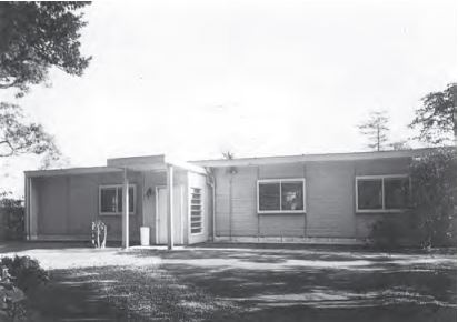 Maekawa Kunio. PREMOS Model 72, owned by the Ayukawa Family. Provided by, Mayekawa Associates, Architects & Engineers.