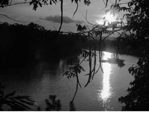 A orillas del río Guayuyacu. Baja Bota Caucana.