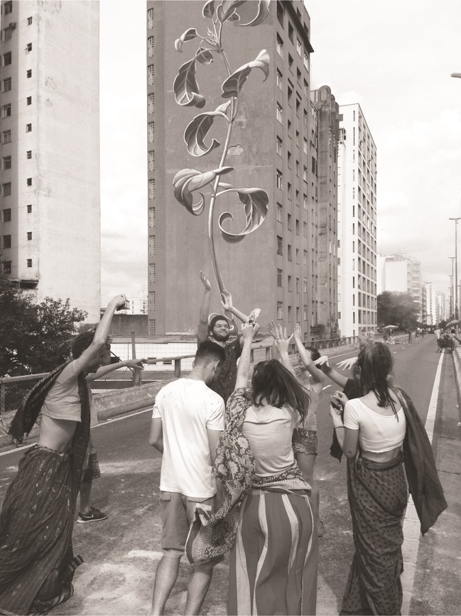 Celebra&ccedil;&atilde;o Hare Krishna no &ldquo;Parque Minhoc&atilde;o&rdquo; num domingo de tarde (2016)