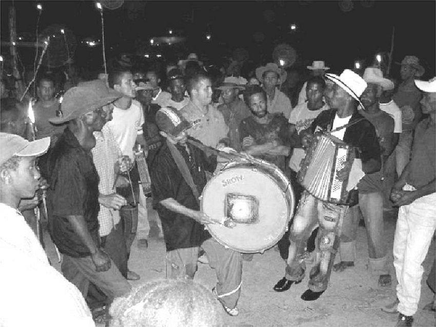 &ndash; Sussa aos p&eacute;s do mastro