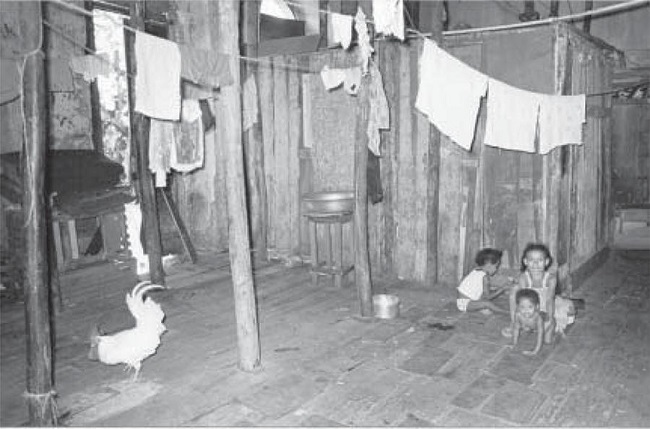 – Habitações subdivididas no Maciel, possivelmente na década de 1970