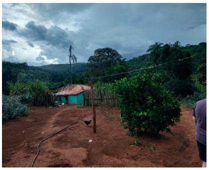 Foto da “casa/quintal” do casal Jurandir e Vera.