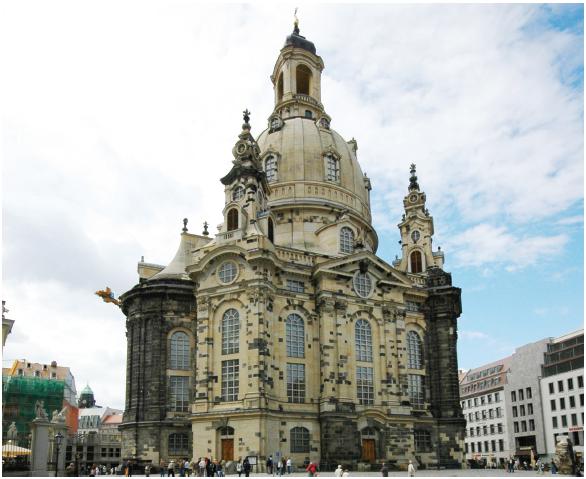A reconstruída Igreja de Nossa Senhora (Frauenkirche) de Dresden. 