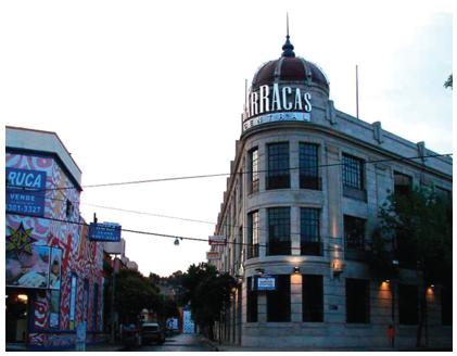 Viviendas tipo Loft. Complejo Barracas Central. Vista desde Pasaje Lanín.