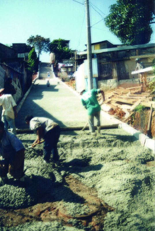 Desenvolvimento da abertura de viela na Tamarutaca com o acompanhamento da Peabiru em obra &mdash; em constru&ccedil;&atilde;o.