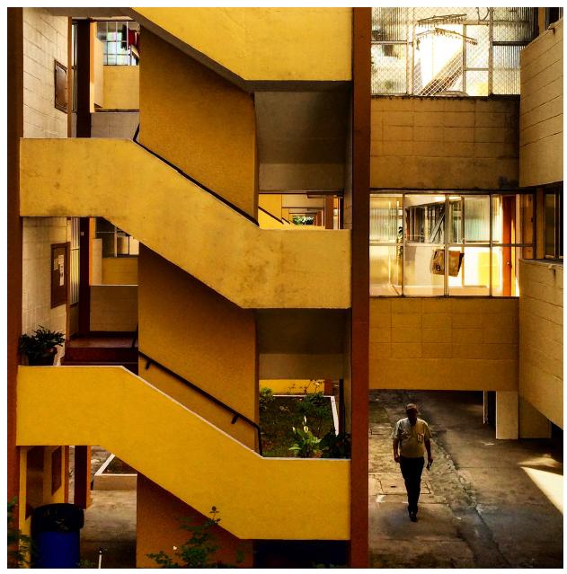 Perspectiva da constru&ccedil;&atilde;o, escadas e horizontes.