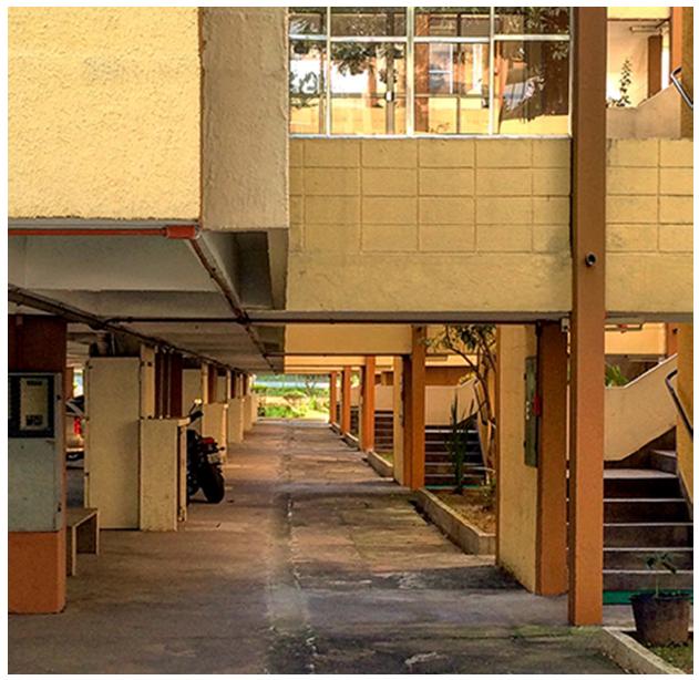 T&eacute;rreo livre e seria&ccedil;&atilde;o geom&eacute;trica.