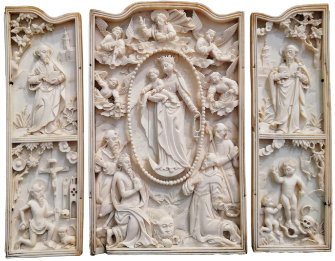 Triptych The Virgin of the Rosary with the Christ Child and Saints, ivory relief made in the Philippines by a Sangley craftsman, early 17th century, © Cabildo Catedral Primada de Toledo.