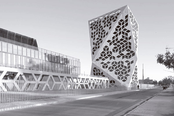 Figura  6. Envolventes caladas