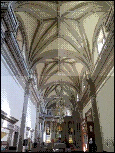 Bóvedas de nervaduras del interior de la iglesia de Santa Mónica de la ciudad de Guadalajara, Jalisco, México. 