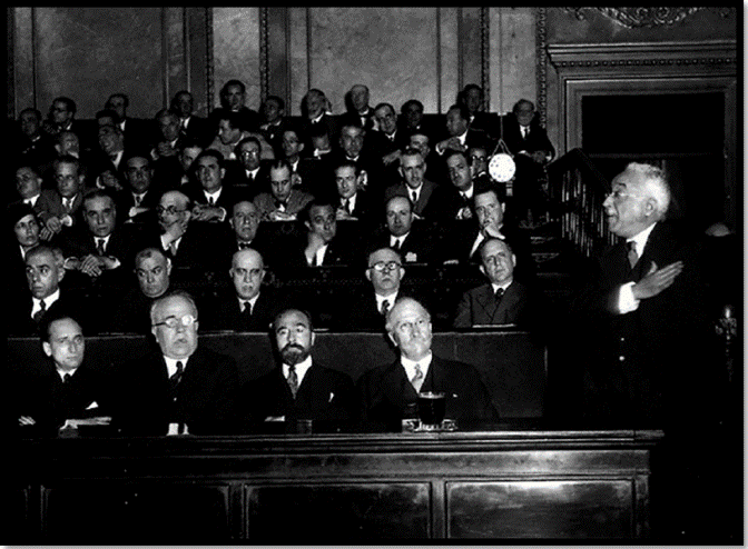 Niceto Alcalá Zamora (1877-1949) en su discurso de inauguración en la cámara de diputados al primer gobierno de la II República de 1931.