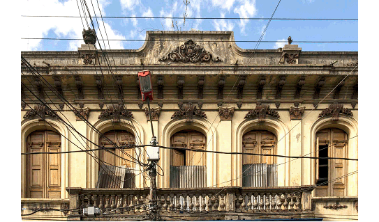 Historicismo ecl&eacute;ctico. Casa Pinto Jim&eacute;nez, Carrera 2 entre calles 13 y 14. Foto: Juan Camilo Aranz&aacute;lez (2012).