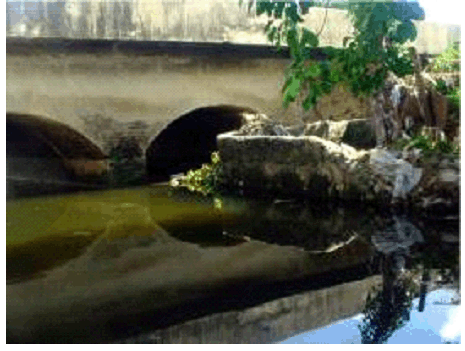 Puente sobre el rio Mara&ntilde;&oacute;n. Ciudad de Holgu&iacute;n. Cuba.