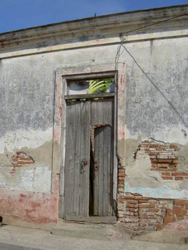 P&eacute;rdida del revestimiento en muros.