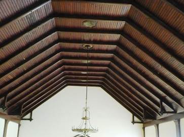 Cubierta de par y nudillo de la nave de la Iglesia. Fuente: autor.