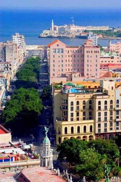 Colores de tonos de varios inmuebles del siglo XX aplicados en el Reparto de Las Murallas en la zona del Paseo del Prado.