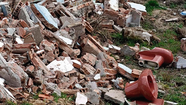 Vertederos informales de materiales de construcci&oacute;n. 