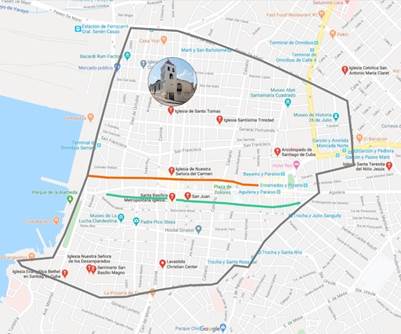 Los puntos rojos corresponden a los templos cat&oacute;licos. La foto muestra la ubicaci&oacute;n del templo Santo Tom&aacute;s y las l&iacute;neas roja y verde corresponden a las v&iacute;as de Enramadas y Heredia respectivamente. 